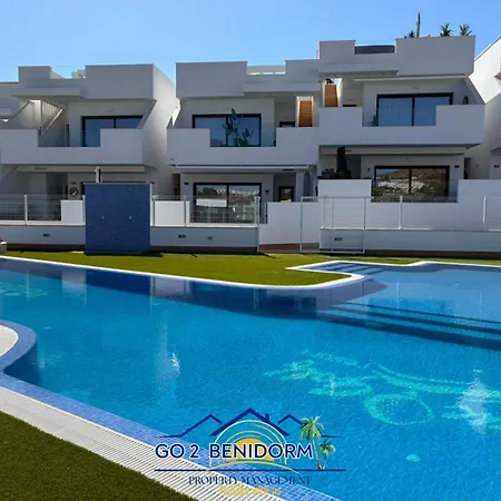 Golf Sun And Pool *